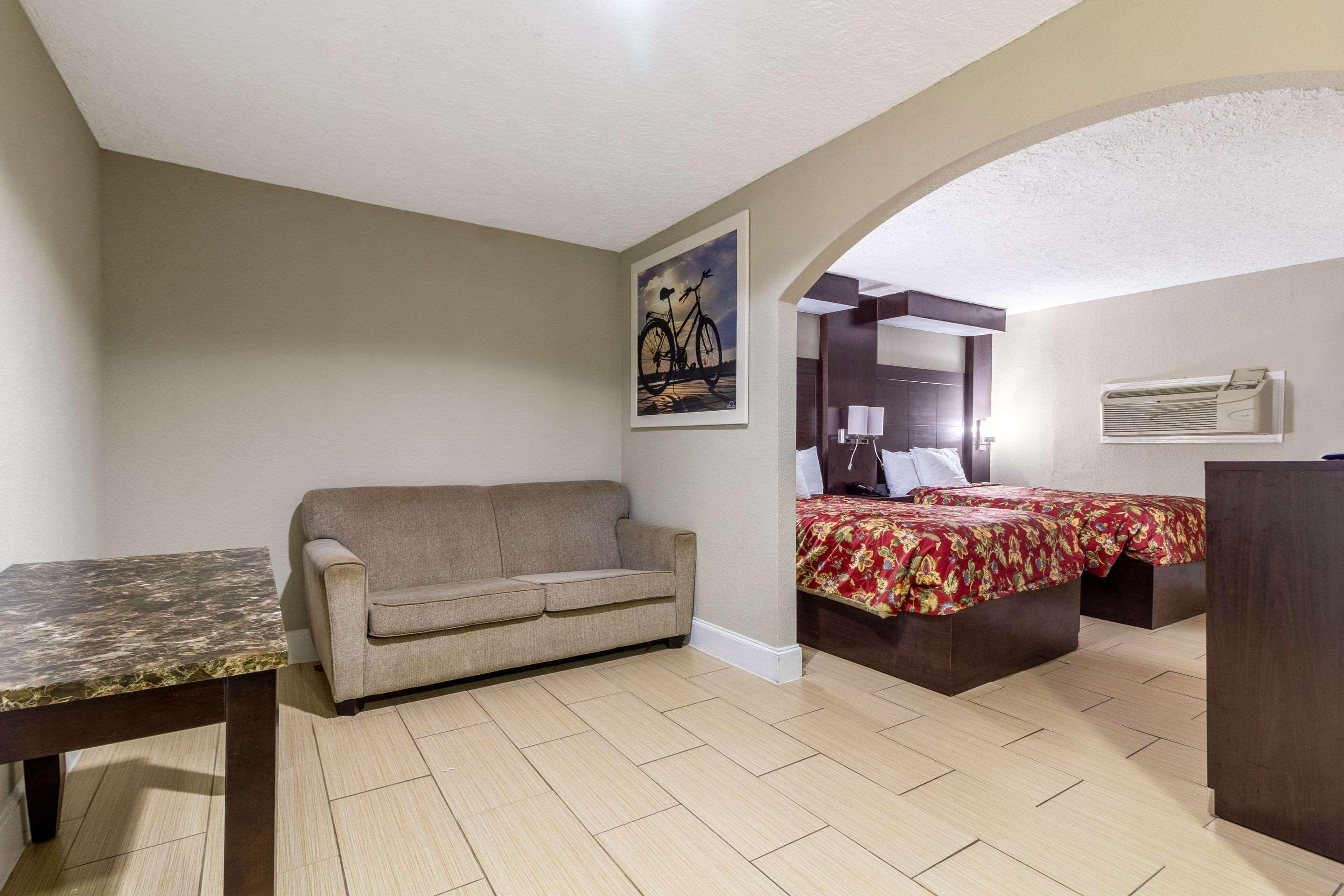 Rodeway Inn & Suites Houston Near Medical Center Buitenkant foto