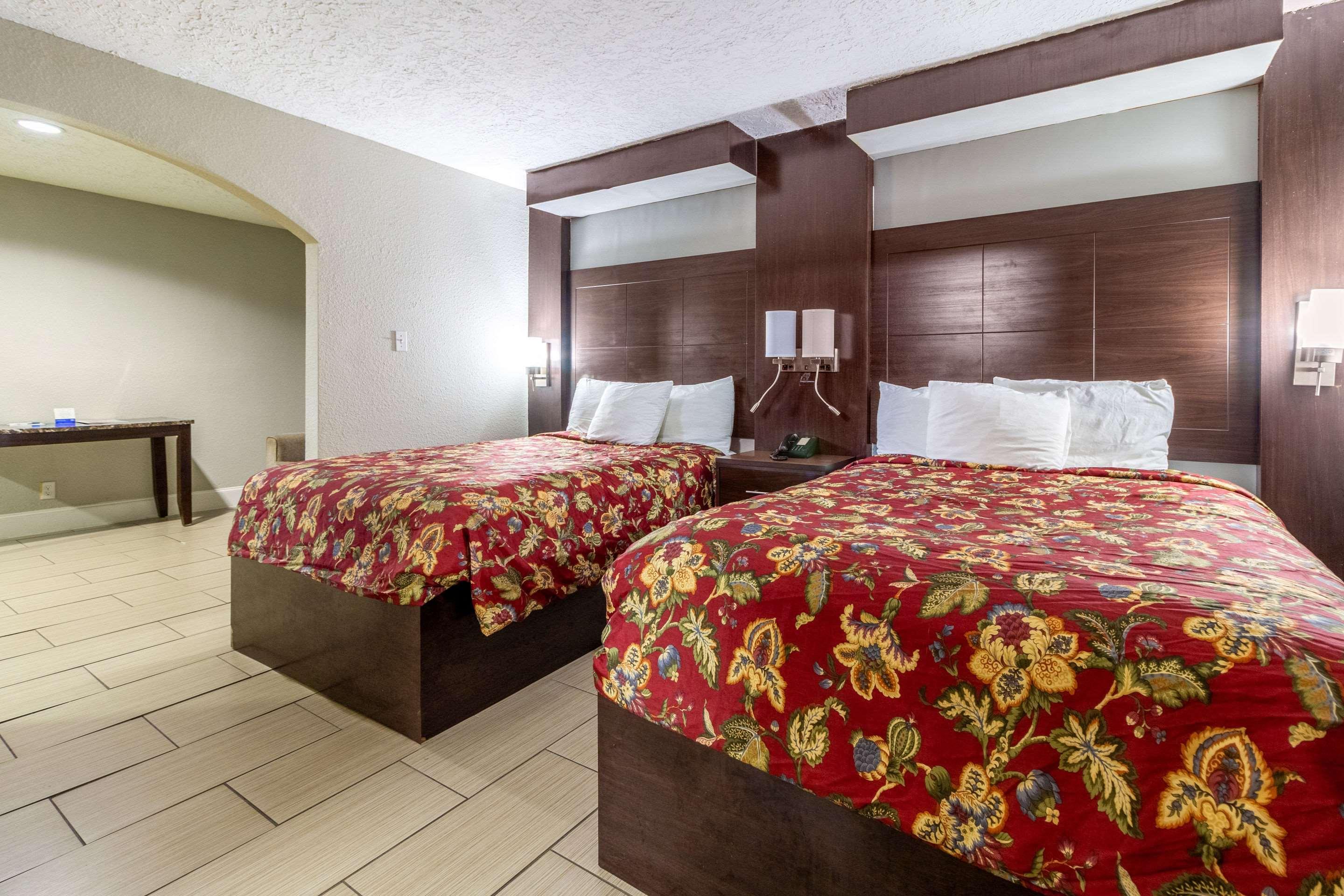 Rodeway Inn & Suites Houston Near Medical Center Buitenkant foto