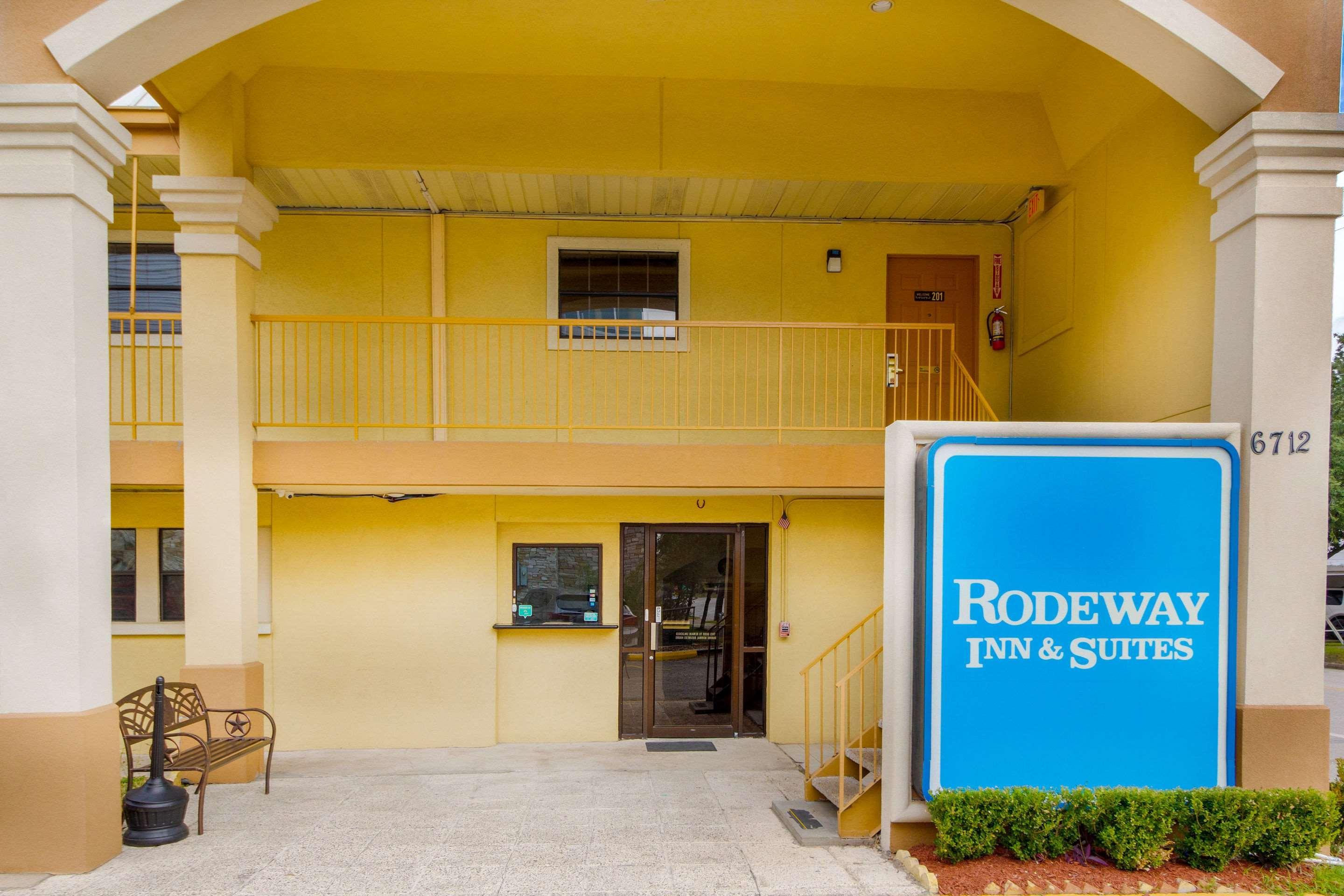 Rodeway Inn & Suites Houston Near Medical Center Buitenkant foto