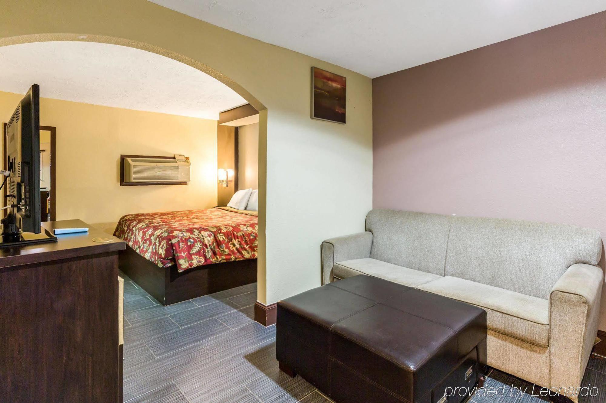 Rodeway Inn & Suites Houston Near Medical Center Buitenkant foto
