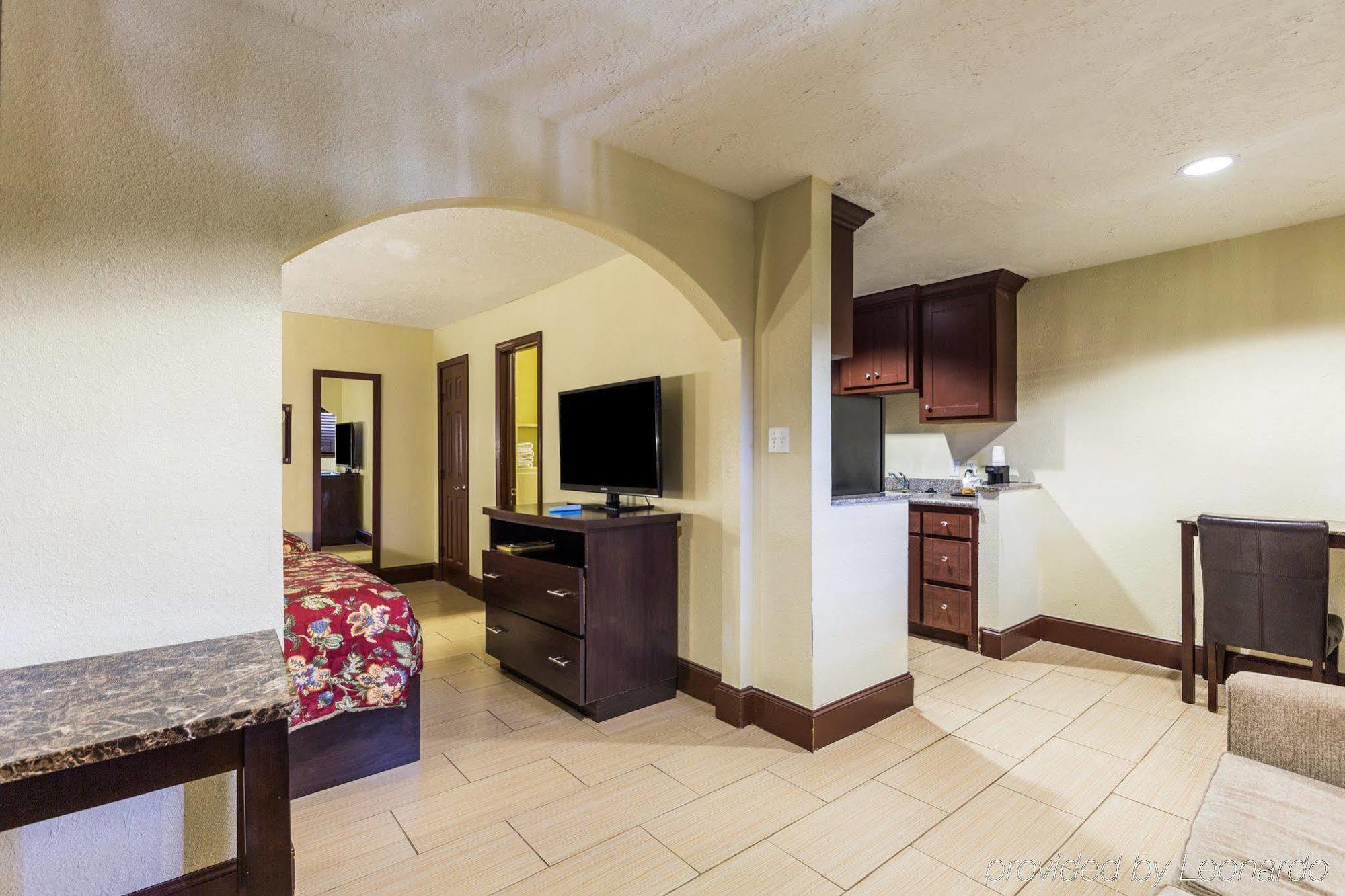 Rodeway Inn & Suites Houston Near Medical Center Buitenkant foto