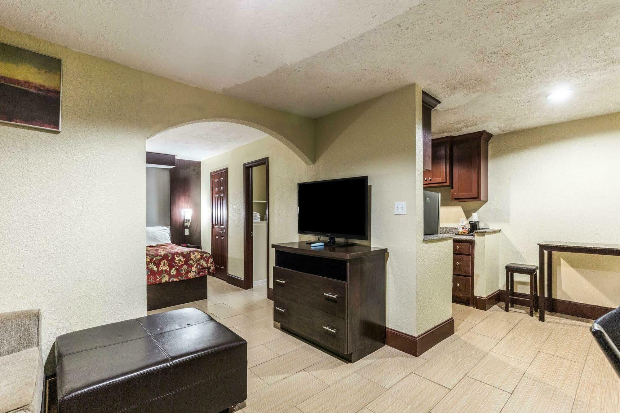 Rodeway Inn & Suites Houston Near Medical Center Buitenkant foto